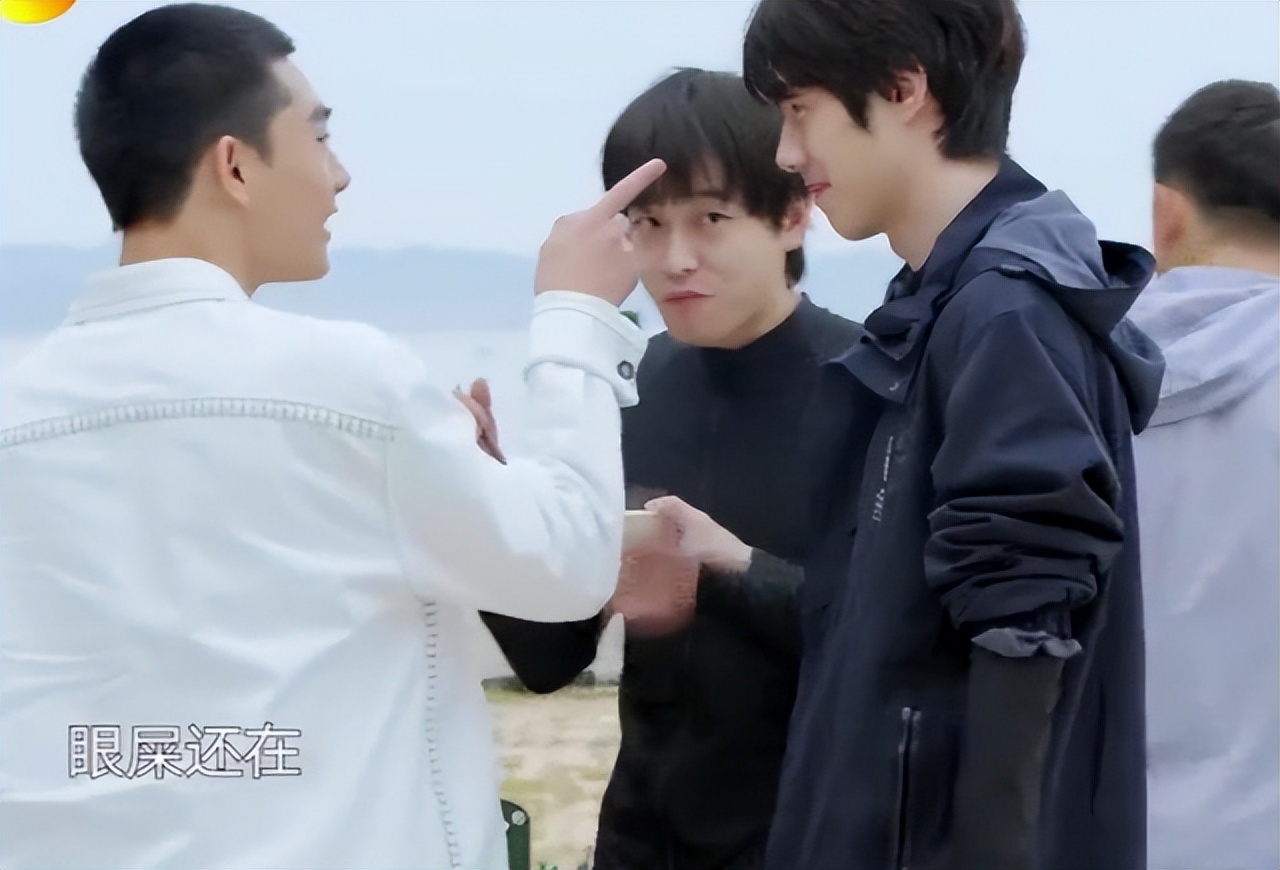 黄磊|小鲜肉做客《向往6》不买黄磊的账，还直言刘昊然有眼屎