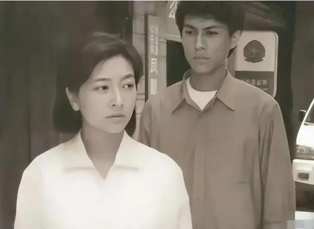 田小洁|演员田小洁：干过修车工还离过婚，为何能娶到江珊？