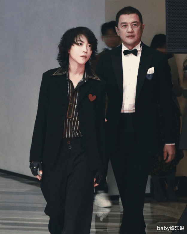 窦靖童|李亚鹏：和王菲离婚后，窦靖童仍是我的女儿，余生会对90后女友好