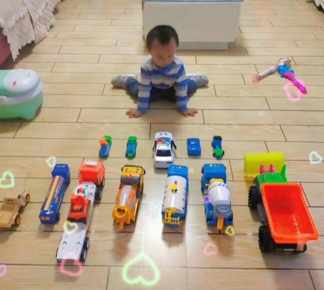 奇奇|许妈的大宝贝!田静父亲再晒小奇总成长瞬间,姐弟合影成焦点