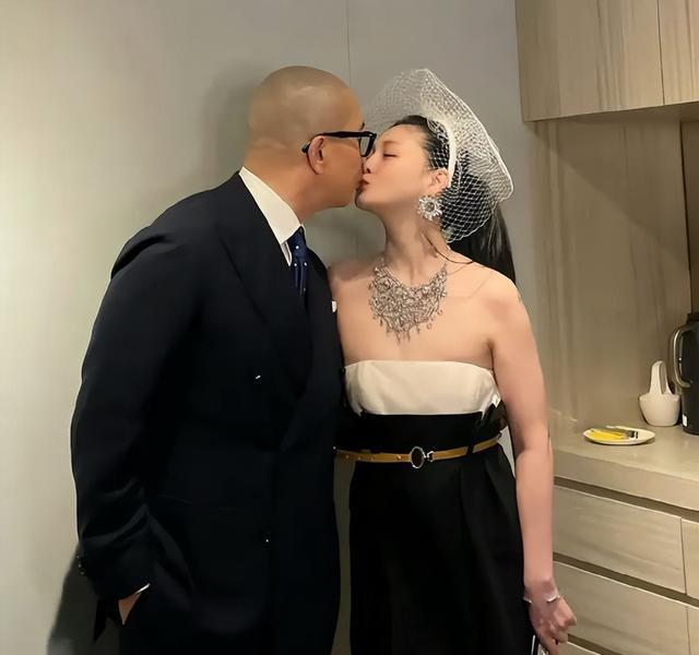 具俊晔|一顿中秋晚宴,把大S家缺乏教养和具俊晔的寒酸体现的淋漓尽致!