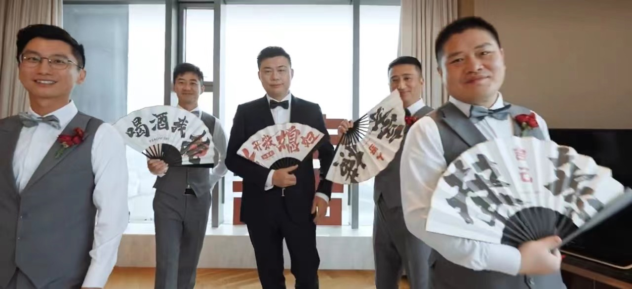 官宣|40岁美女主持官宣结婚！身材颜值不输一线女星，老公国字脸显老实