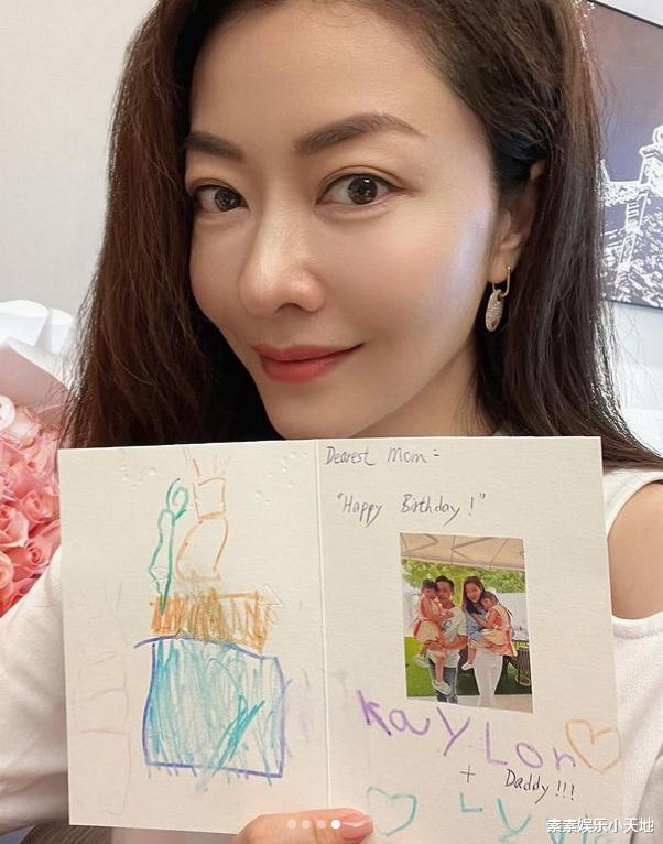 熊黛林|熊黛林花式许愿:端一盘大闸蟹喜笑颜开,吃美食还能瘦身