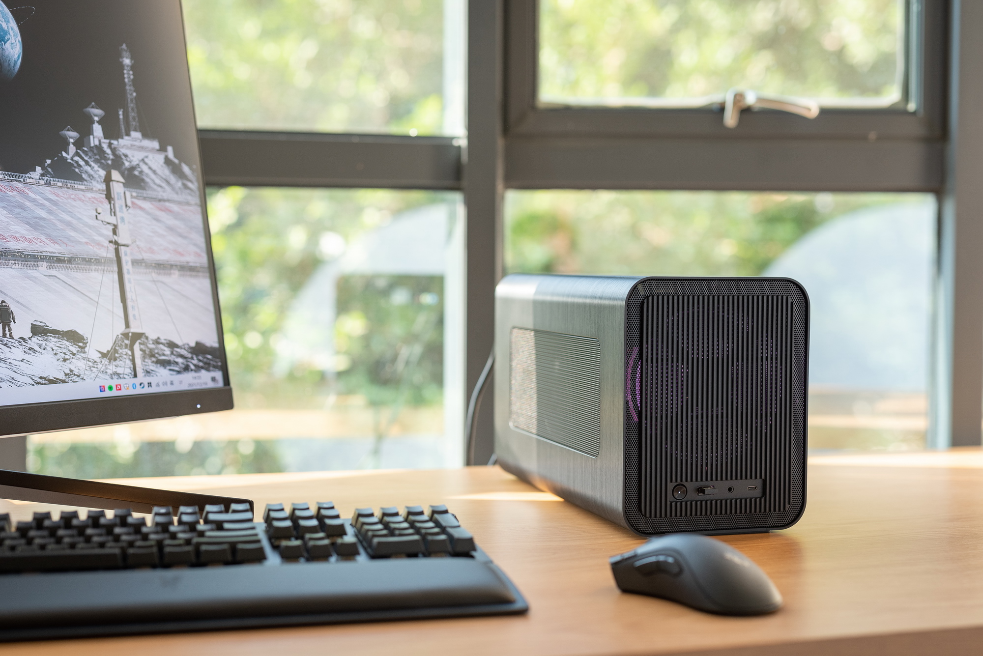 显卡|显卡扩展坞才是ITX主机的正确打开方式？