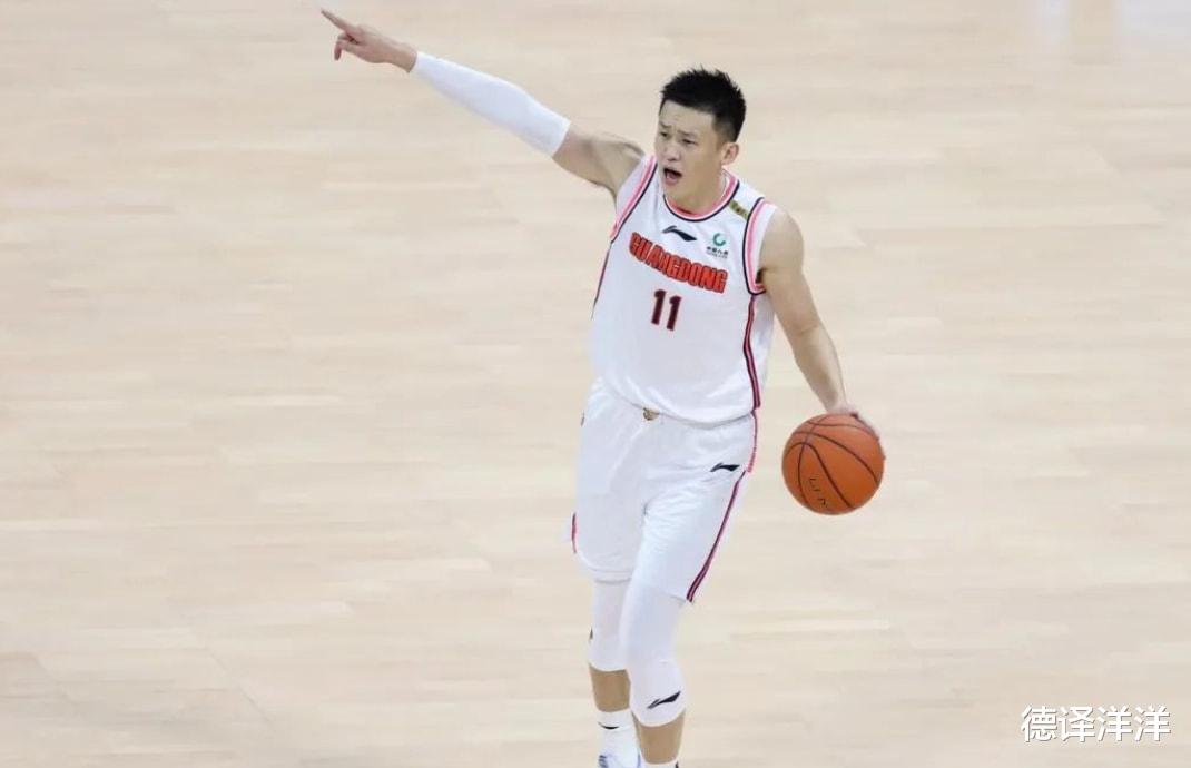 广东男篮|超越朱芳雨，CBA历史第一人！易建联身边最低调的队长！