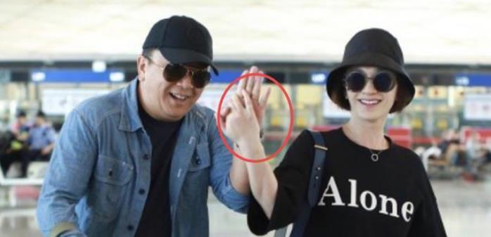 李小冉|你若未嫁我便娶你，本是10年前的一句玩笑话，后来他们真的履行了