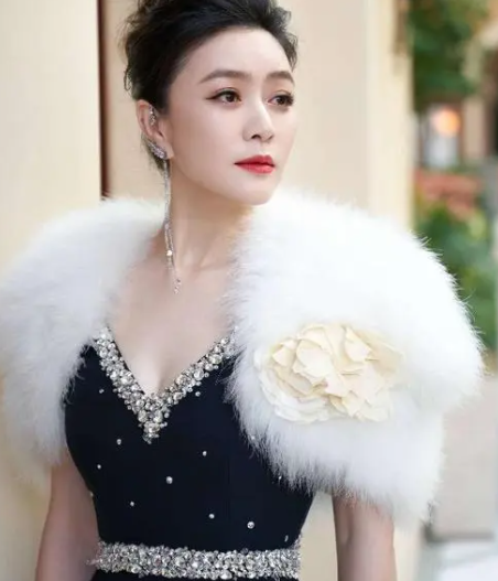 田海蓉|经历母亲和丈夫双双离世的田海蓉,背负悲伤振作起来状态佳