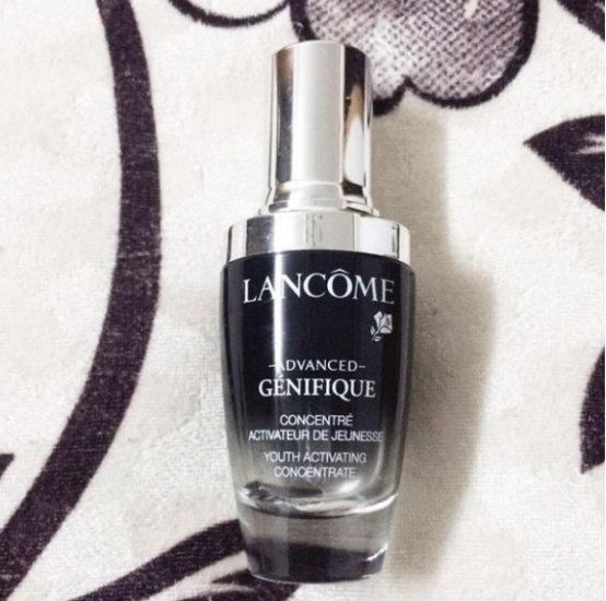 护肤品 四十岁女人如何选择护肤品，津率享滋润抗衰，另两个品牌才是王道