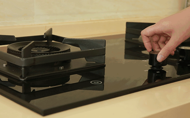 |玻璃燃气灶和不锈钢燃气灶哪个好？两种都用过，终于有答案了