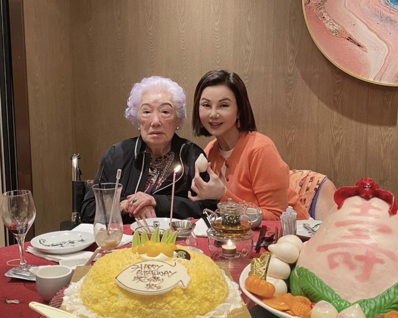 林建岳|林建岳22岁私生女，近照曝光，参加派对打扮成熟，与母亲长居海外