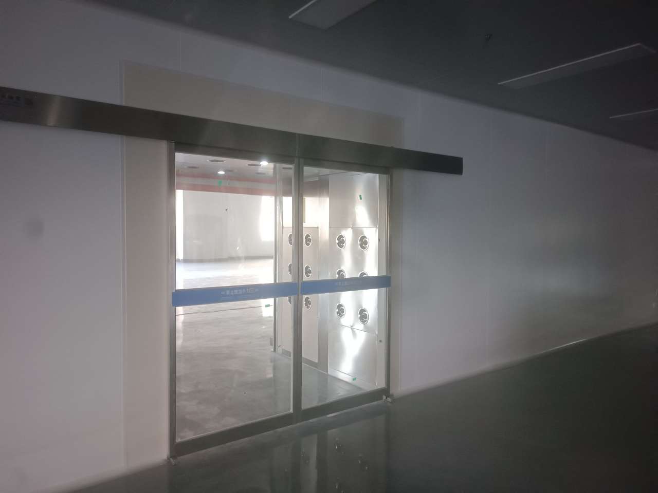手术室里适合什么样的风淋室