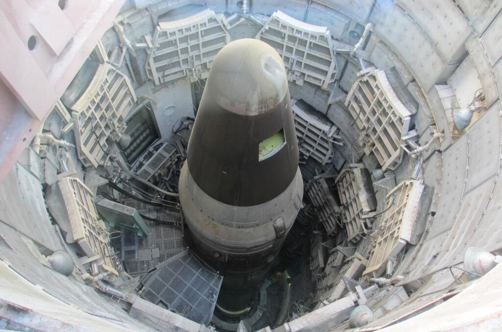 |让人工智能机器人控制核武器可能会引发第三次世界大战？