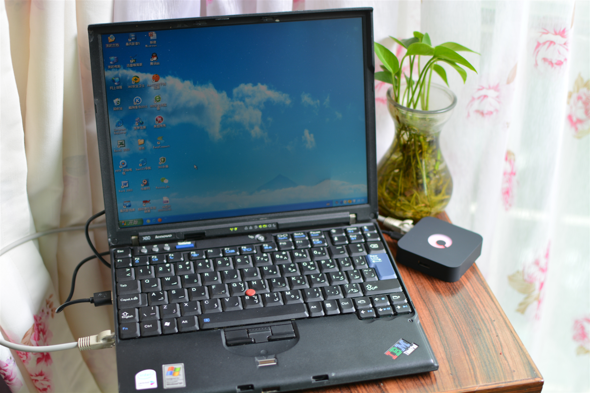 飞利浦|何必把工作带回家?看看蒲公英路由器X1的组网功能你就知道了