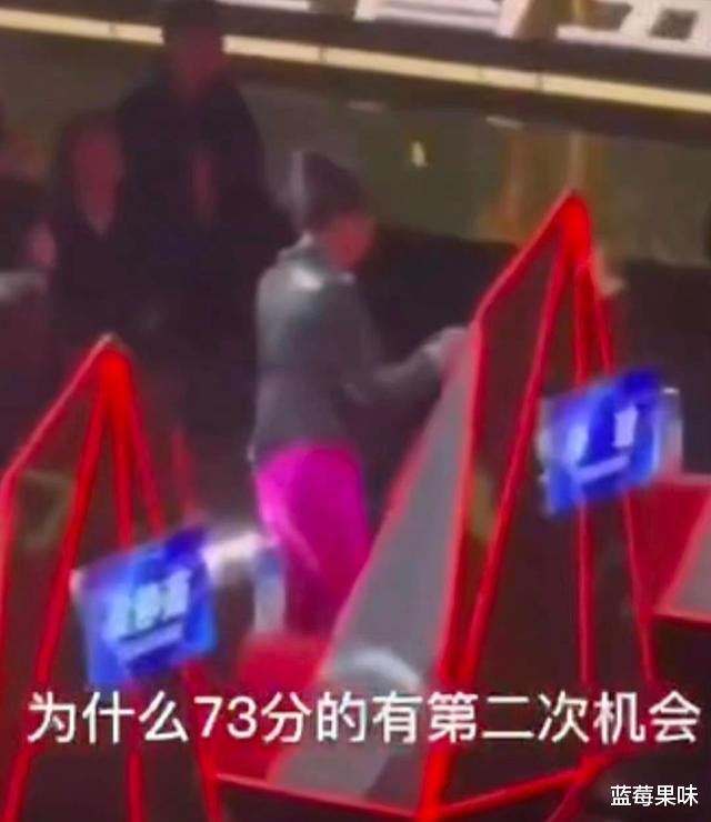 李玟|李玟录制好声音当场发飙！质问节目组是否公道，随后发文称是误会