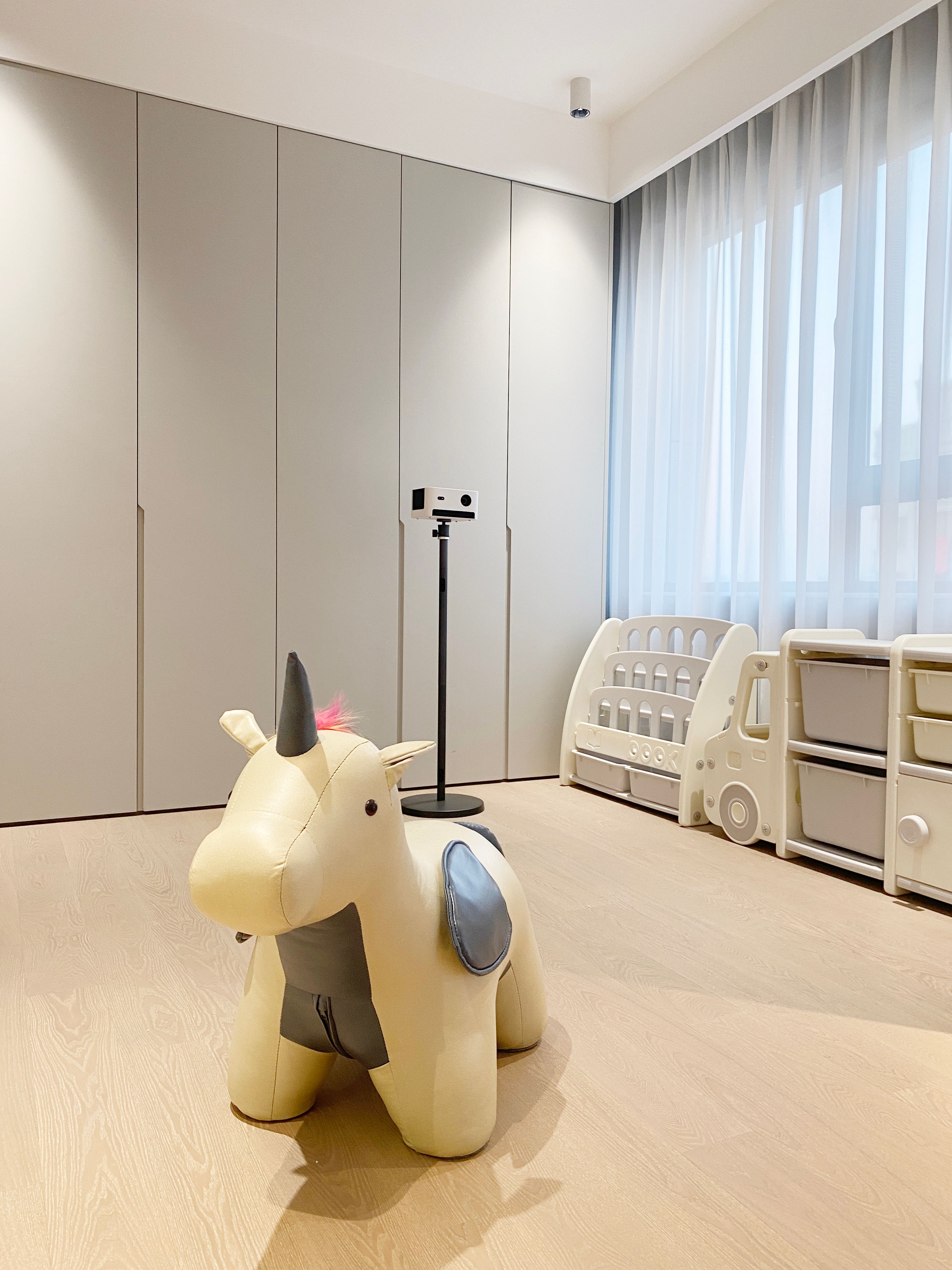 宝爸宝妈看过来，家中设计儿童活动区，让宝宝奔跑无阻！