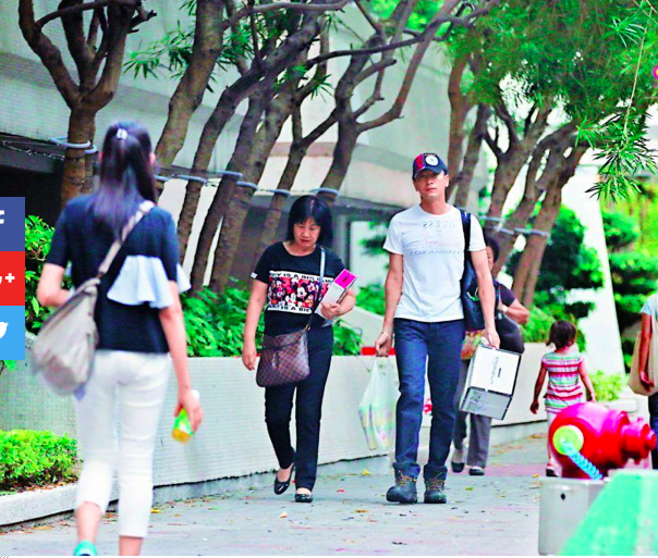 马国明|马国明恢复单身，黄心颖贪恋51岁许志安，错过人群中最乖的崽