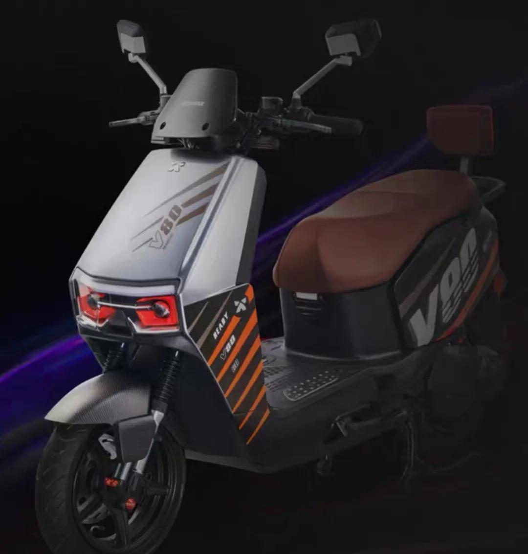 新大洲|新大洲高速电摩,搭载LG电芯,3000瓦12寸悬挂电机,续航400里