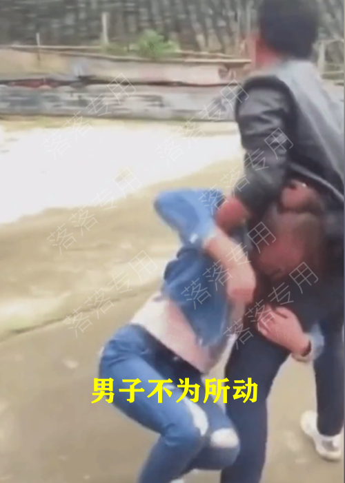 广西女子婚后跟别人私奔,8年后回家求丈夫原谅:当年是一时糊涂