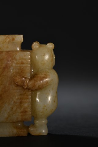 和田玉籽料|清代 和田玉籽料童子抱瓶摆件