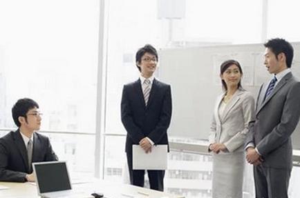 人与人|职场中,“不可替代性”的重要性人与人之间的交往与合作需要时间