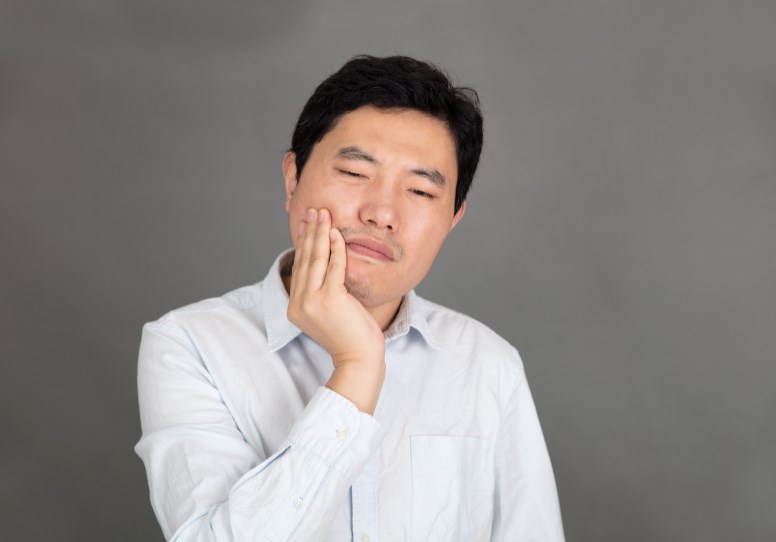 立冬|刷牙出血、牙龈萎缩、敏感刺痛！中医小妙招“养龈固齿”！