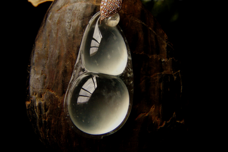 翡翠|翡翠的收藏意义大吗？影响的元素有很多，千万不要盲目收藏