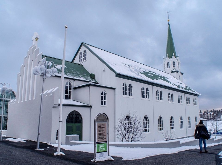 火车|雷克雅未克：不论晴雨，蓝湖都能让人获得独特的体验也是最佳的休闲场所