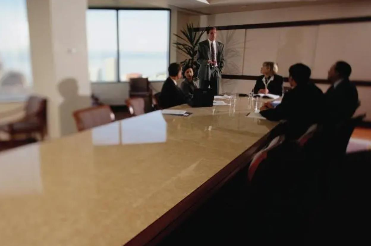 |领导邀请我到他单位,但为啥却对我不理不睬?