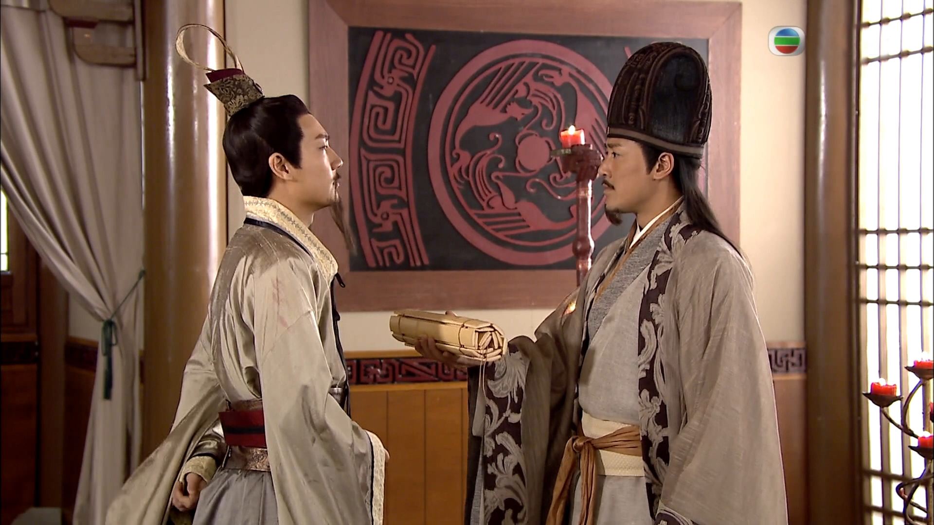 黑色喜剧|《回到三国》是TVB穿越类剧集，封神之作！