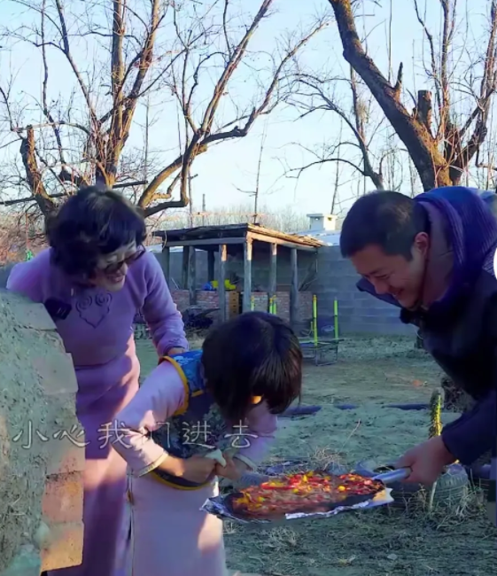 李亚鹏|李亚鹏开窍了？彰显实力的同时，还玩了把宣传！