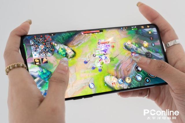 一加科技|不走寻常路!三台外观设计极具辨识度的手机