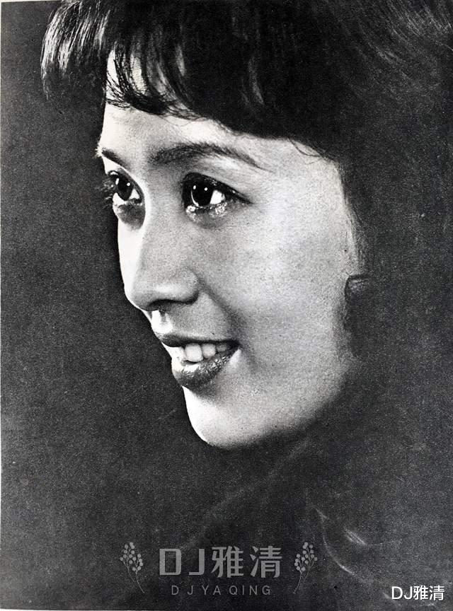 刘晓庆|女神节38位女星美人照，真正的女神从来都是自然美，刘晓庆那张很惊艳