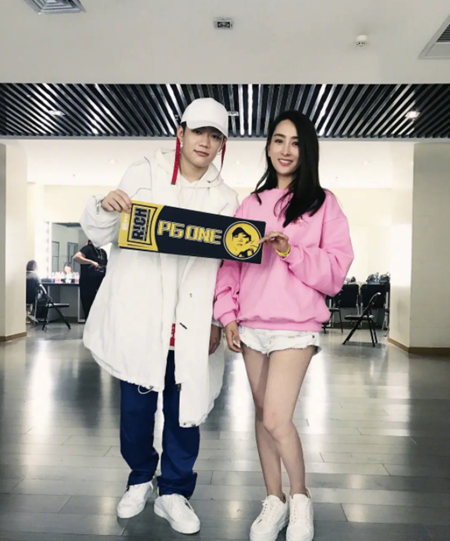 马苏的混乱情史:翘闺蜜男友,撩小鲜肉,拉皮条…… - 情感资讯(主打网)