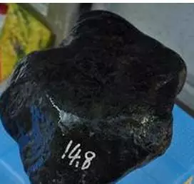 博物馆|莫湾基翡翠原石的奥秘