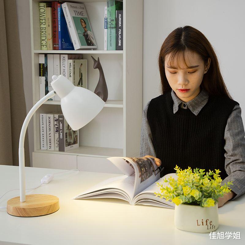 hr|HR小心试探“你平常熬夜不?”,OO后大方回怼,结局大快人心!