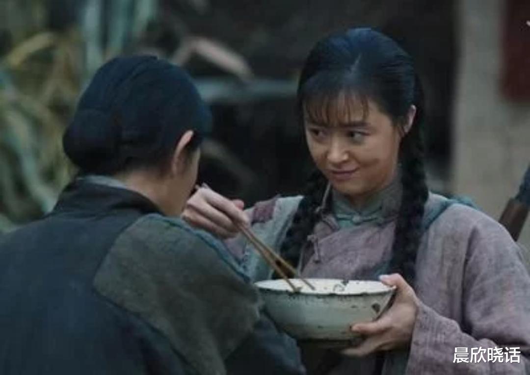 邵雨轩|“村妇”别瞎演!把赵丽颖、秦海璐和刘琳放一块看,高下立判