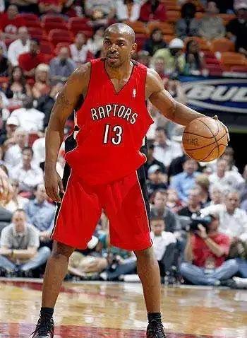 伊斯梅尔·史密斯|盘点NBA里那些流浪过10+球队的球员,有人11年换了11队还没失业