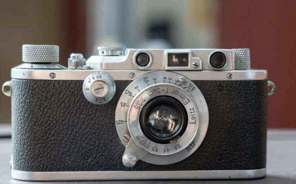 徕卡|个人认为奶昔系列，中体积和操控平衡的高点是nex7，相当实用加经典