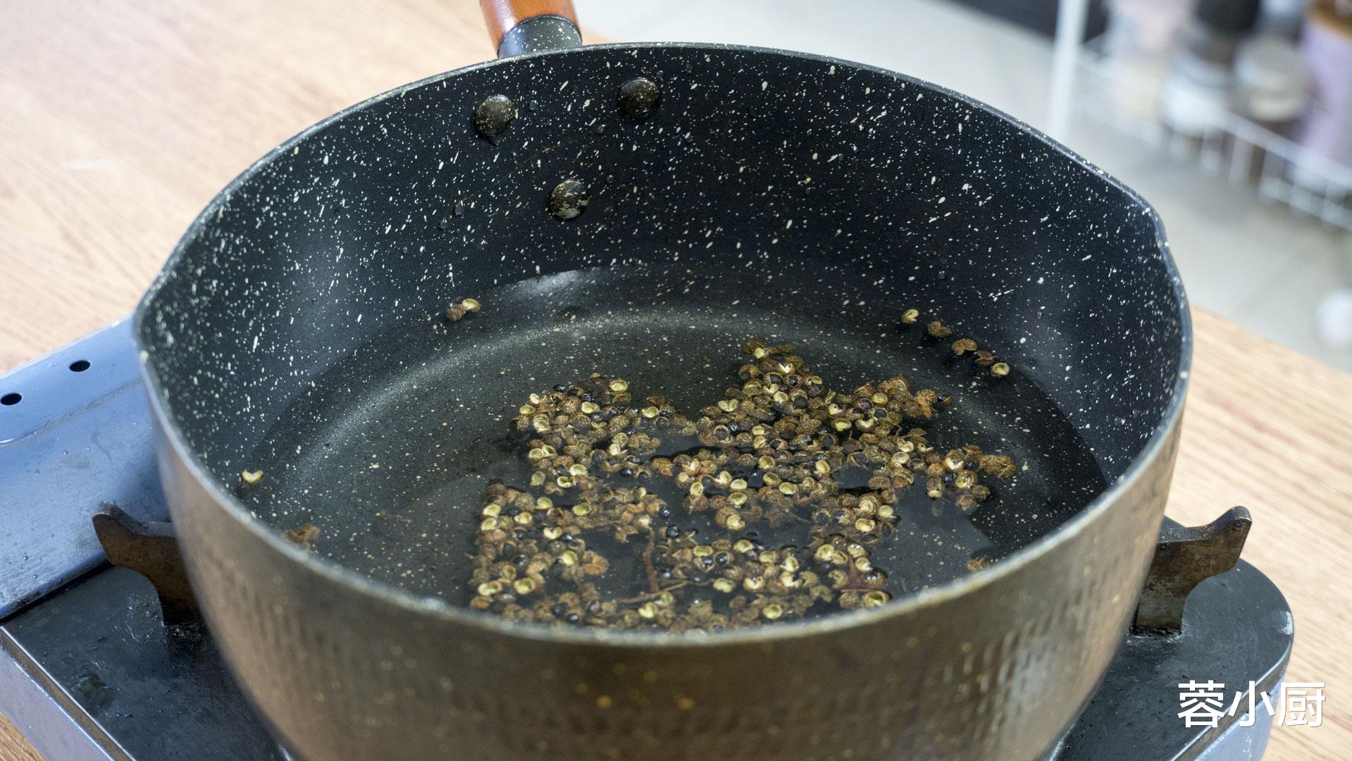 “夏吃姜，赛参汤”！5月这么吃姜，祛湿暖胃又排汗，夏天不受苦