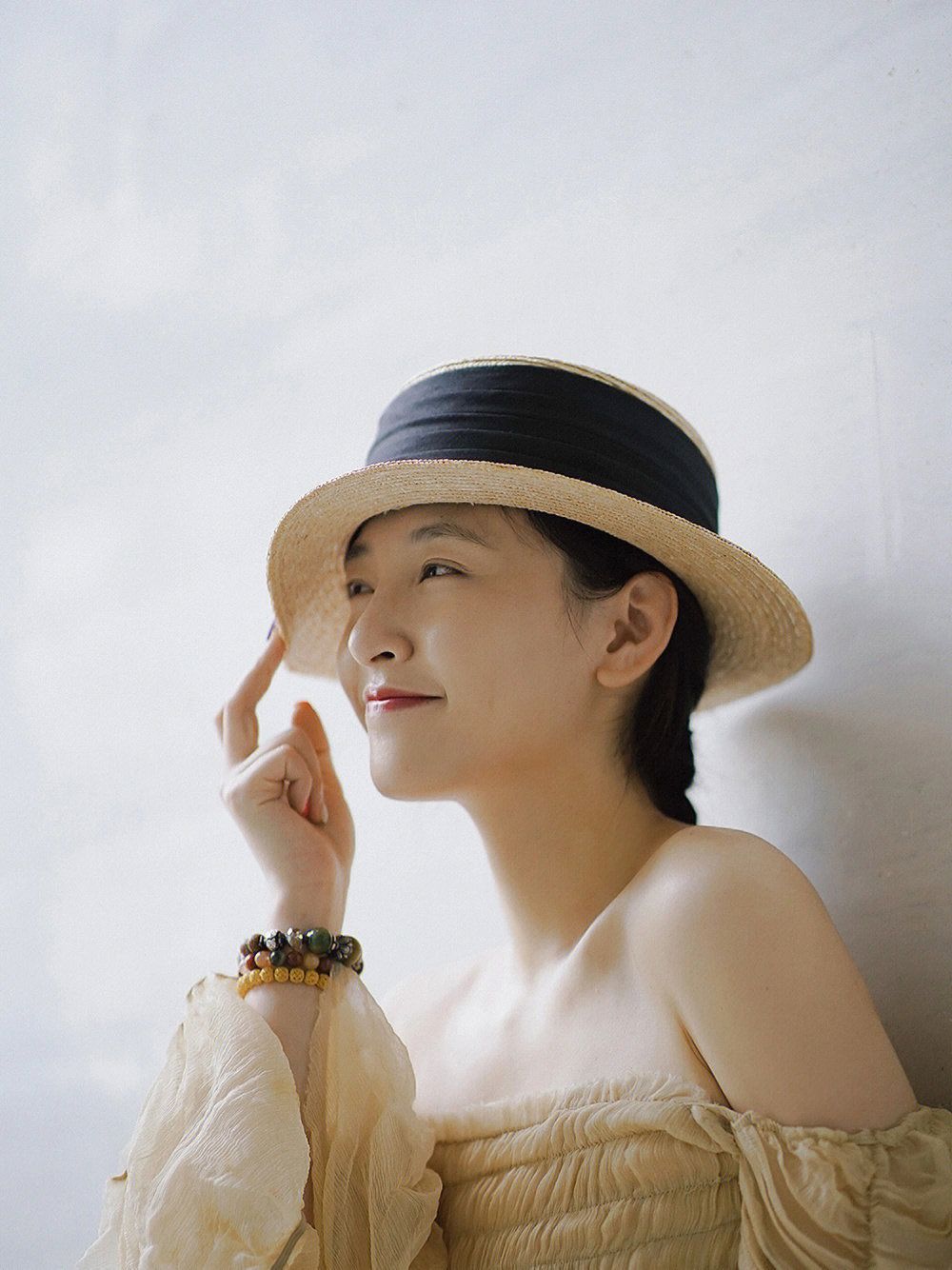 吴倩|吴倩是仙女下凡吧？穿裙子拍照整个人好水灵，离婚后果然更美了