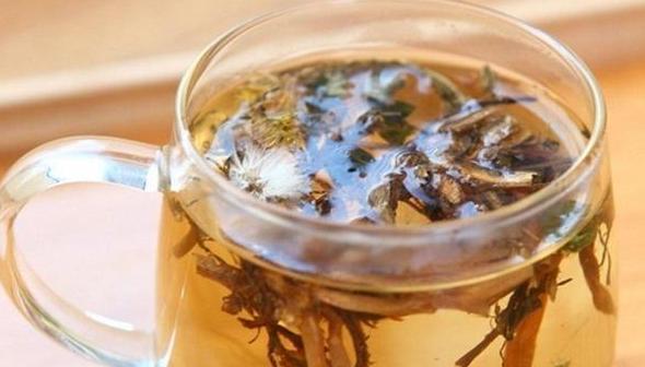 降血脂|喝柠檬水可以降血脂吗？医生：5种水是天然“他汀”，常喝点，血脂蹭蹭降