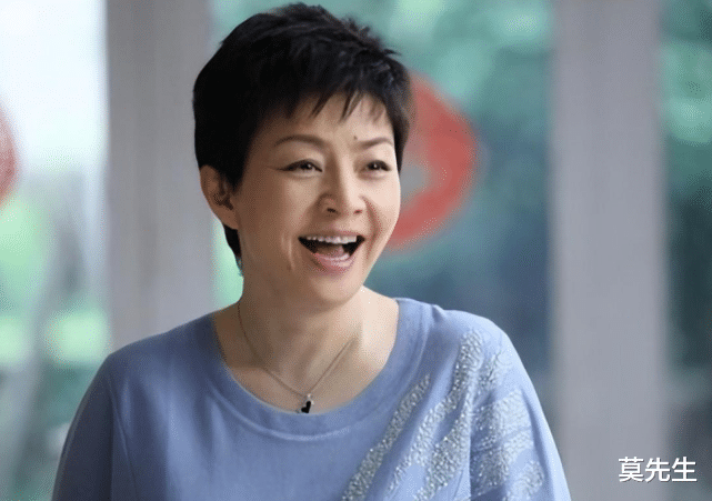 倪萍|倪萍三婚不算多,刘晓庆58岁等来四婚,她结婚8次仍旧不幸福