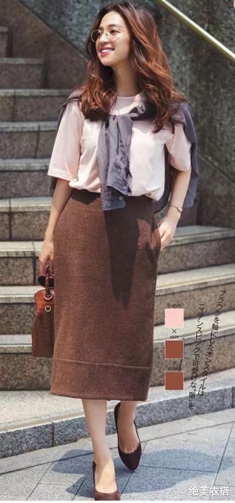 配色高手穿“棕色”,为什么最关注这一点?独家配色秘笈,速收藏