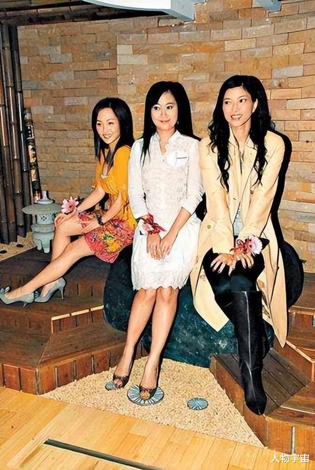 香港|她是香港四大才女,最美填词人,填词一首赚9000块,感情经历传奇