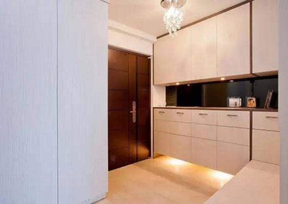 为啥鞋柜下方一定要悬空15公分?幸亏木工执意做了,好处太多了