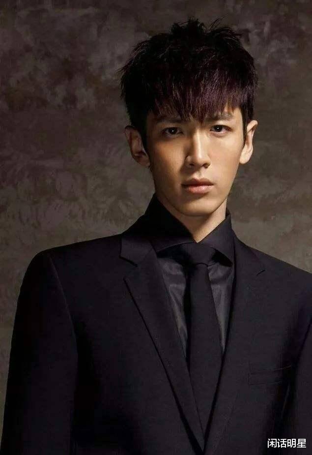 萧亚轩|亚洲第一渣女：20年换了17个男友！只爱25岁的帅哥