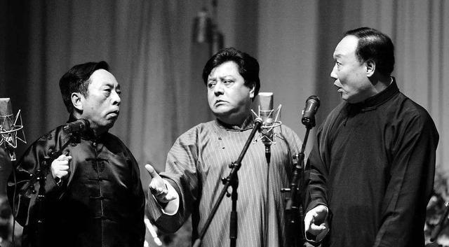 颜丹晨|相声为什么不行了？说学逗唱也许是故弄玄虚