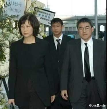 何超雄|霍震寰霍震宇对簿公堂,何超贤状告何超雄,豪门的亲情都去哪了?