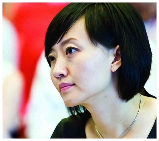 柴静|主持人柴静再次引发热议，个人账号已经多年未更新，却仍有新留言