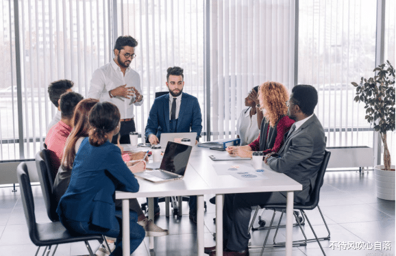 |职场就像一个大染缸,你可以不学好,但一定要有自己的主见
